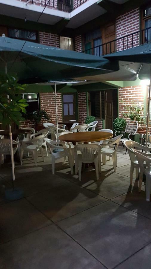 Hostel Buen Descanso ซูเกร ภายนอก รูปภาพ